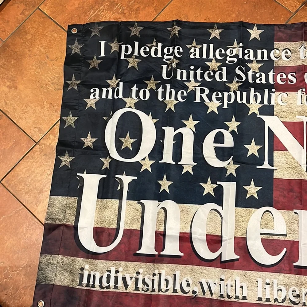 American flag. 3ft by 4 ft - Picture 2 of 5
